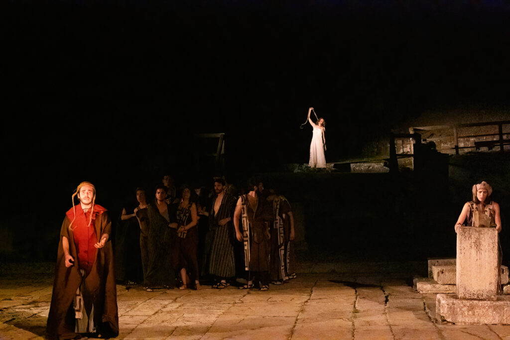 image: PFRA3825-DeNoiseAI-low-light